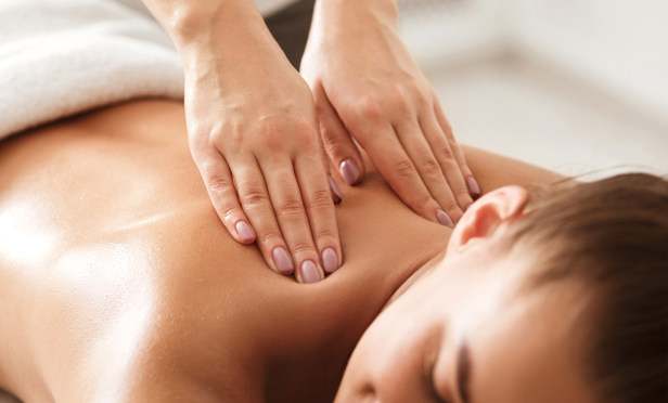 Finlake Spa Treatment Shoulder Massage