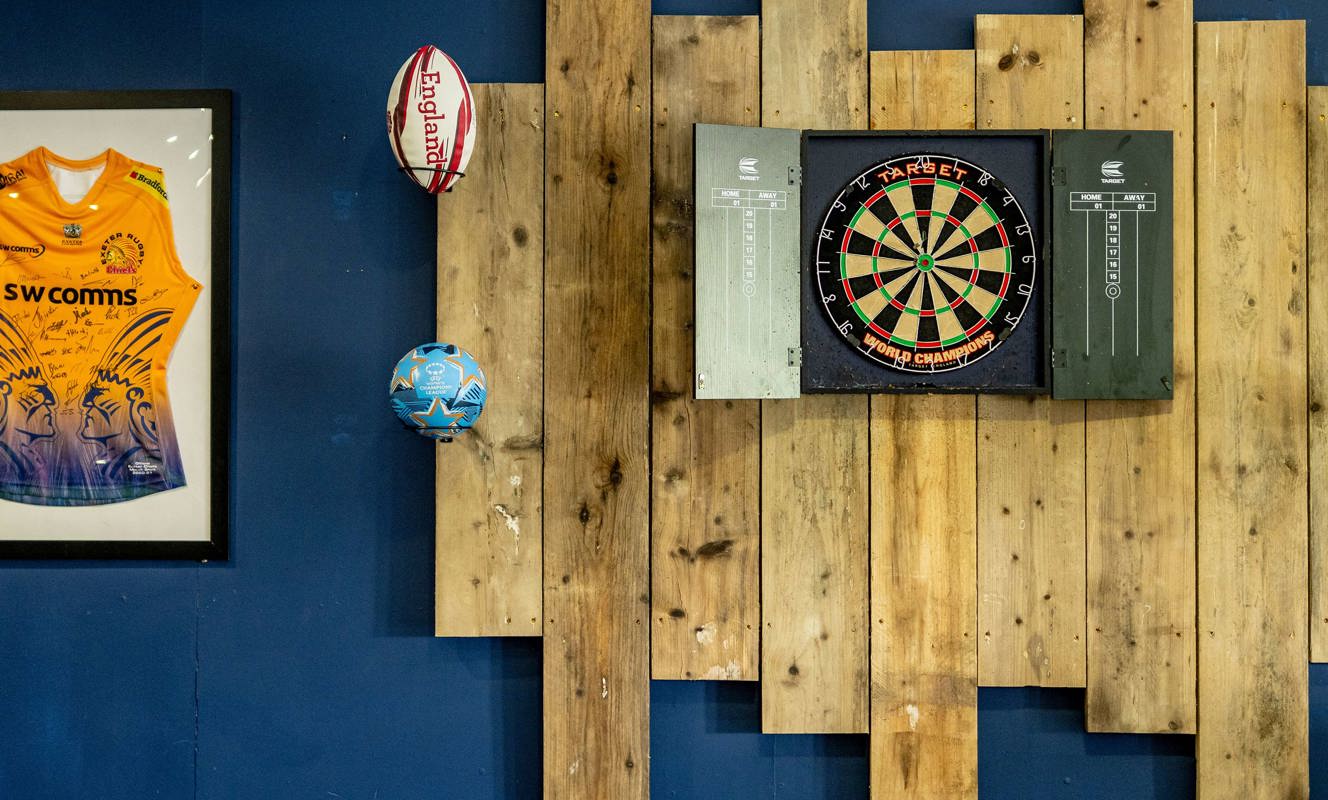 Finlake Sports Bar Dart Board